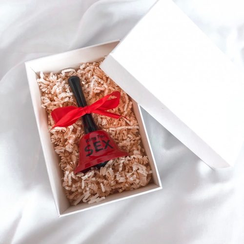 valentin napi szerelem csengő szex csengő díszcsomagolásban